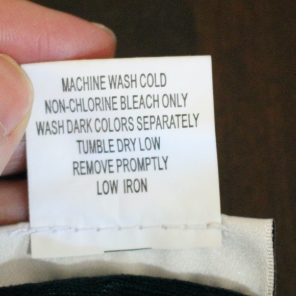 CW Classics, velvet green long sleeve dress - Picture 5 of 7